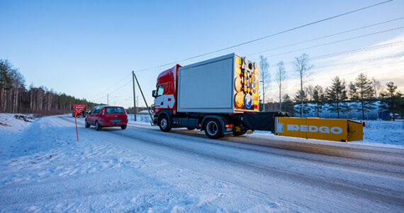 Redgo-Karjaa-tiepalvelu-stilli-6_edited (1)